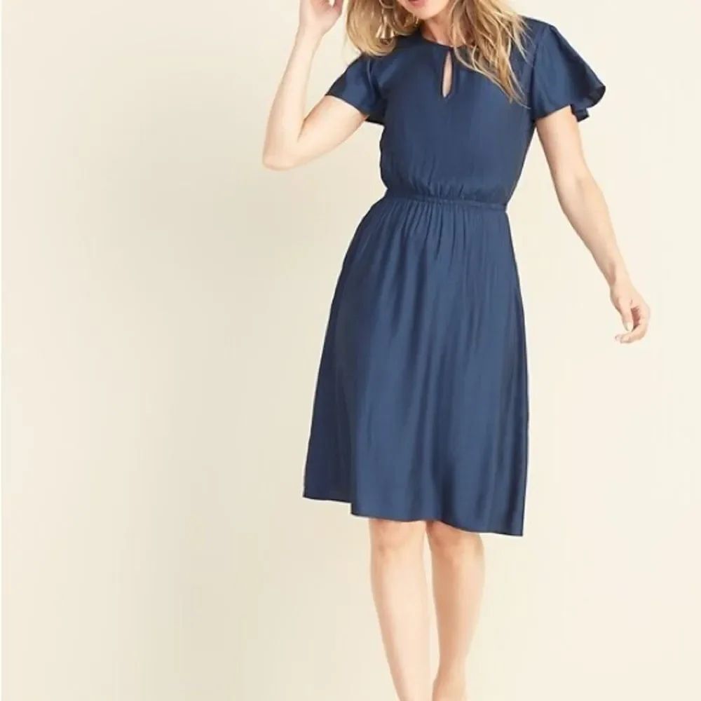 Old Navy Denim Chambray blue lightweight Waist-Defined Flutter Sleeve Dress S